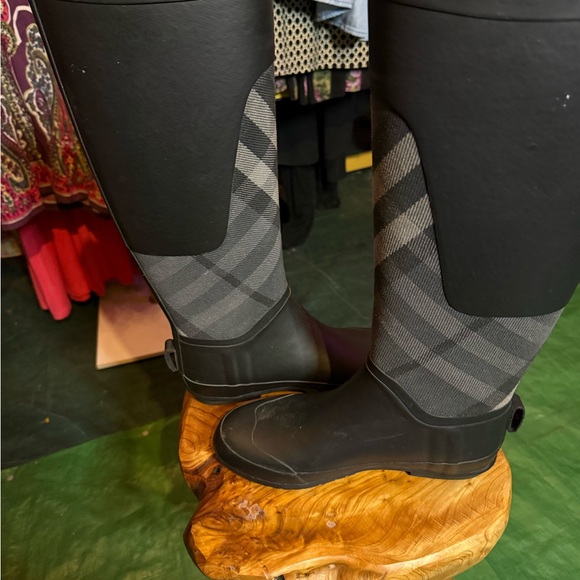 Burberry Shoes - Burberry Black and Gray Winter Boots for Rainy Days